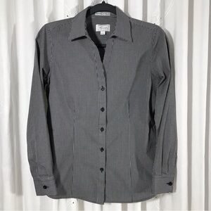 FOXCROFT | Women's “Wrinkle Free” | Size S | 100% Cotton | Button Front Blouse